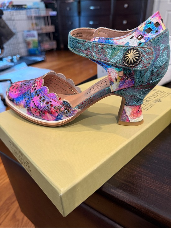 L'artiste Shoes - Multicolor Floral Cutout Mary Jane Heels - Women